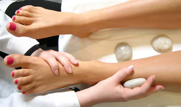 Máy massage chân nội địa Nhật Bản
